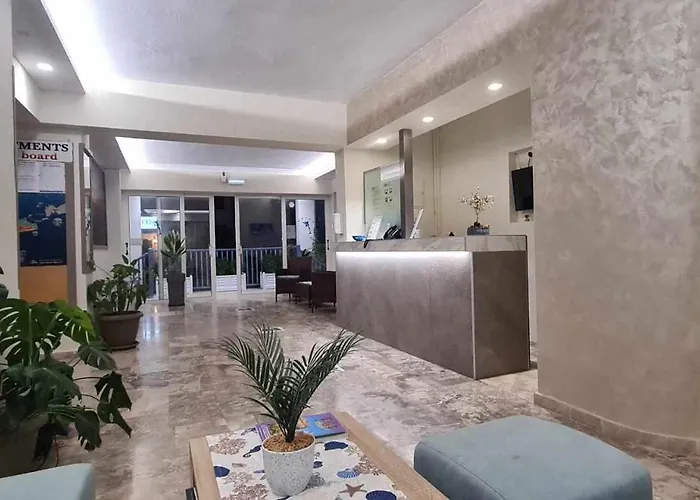 Luis Hotel apartamentowy 2*