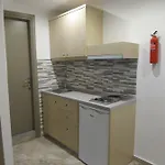 Luis מלון דירות מסטיכרי